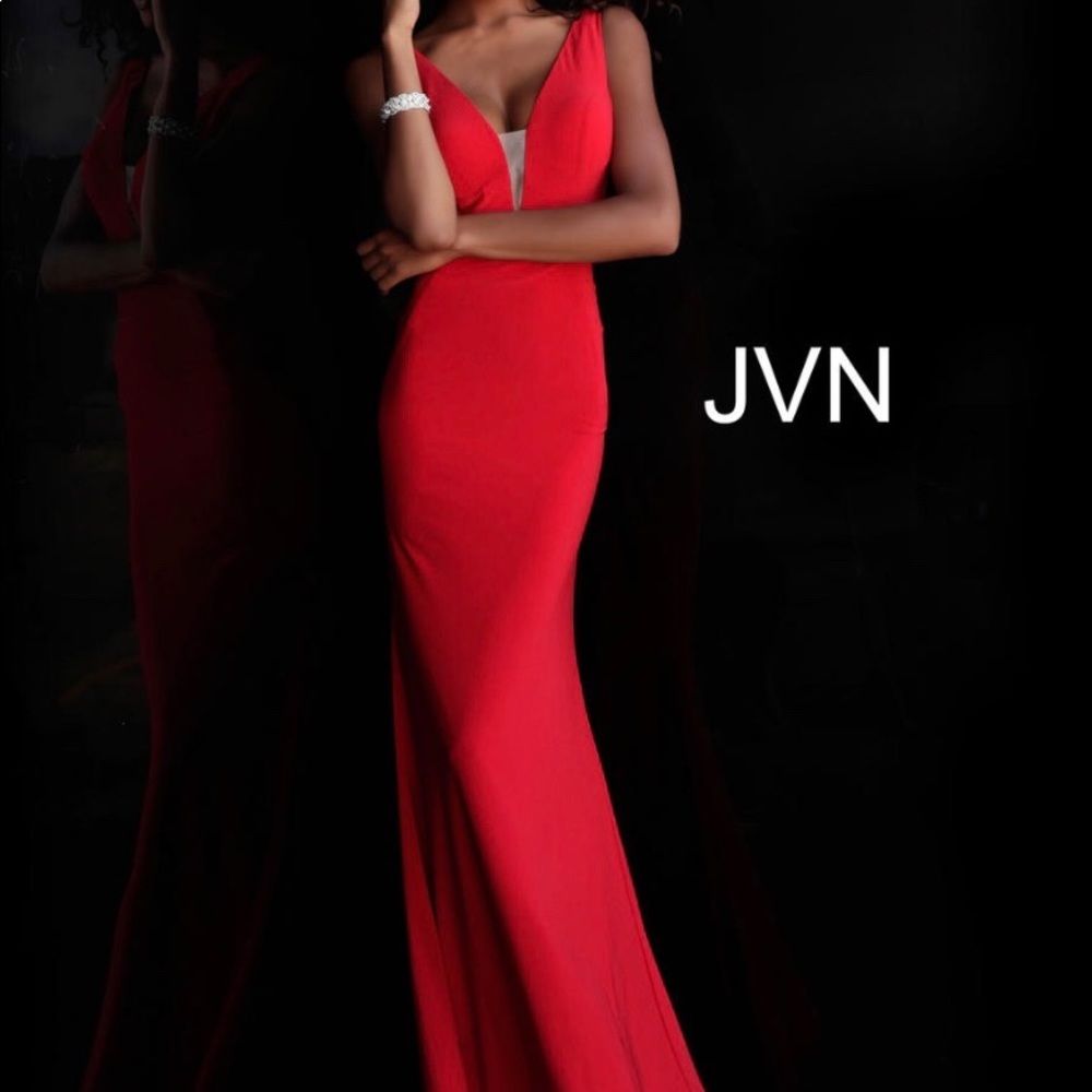 Jovani red gown size 4 (New with tags)